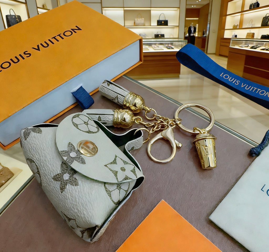 Louis Vuitton Mini Bag Keychain in Two Colors - album image 6