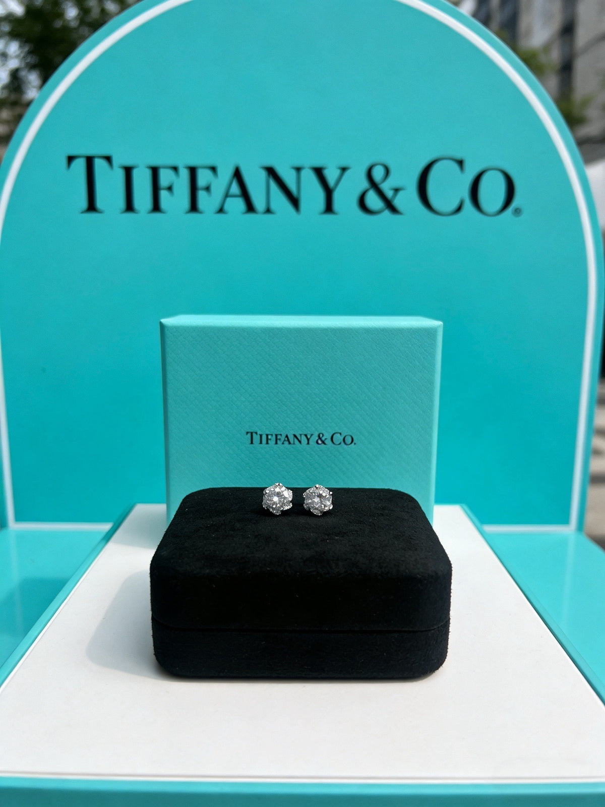 Tiffany & Co. Clear Floral Cluster Stud Earrings - album image 6