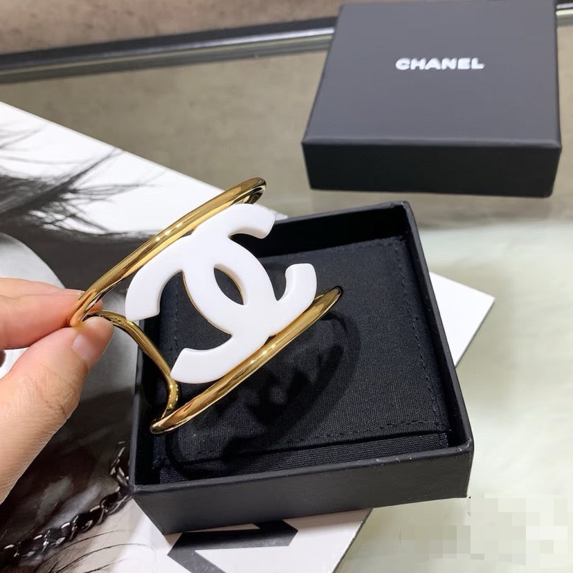 Chanel Resin White Open Bangle - album image 8