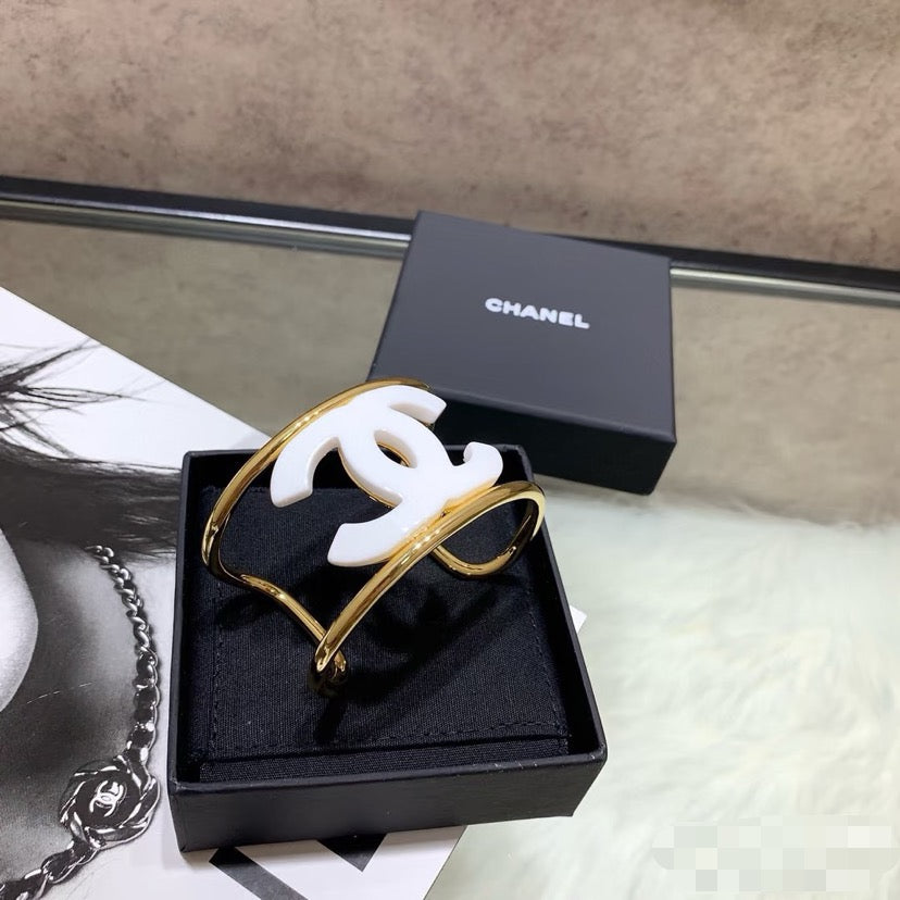 Chanel Resin White Open Bangle - album image 3