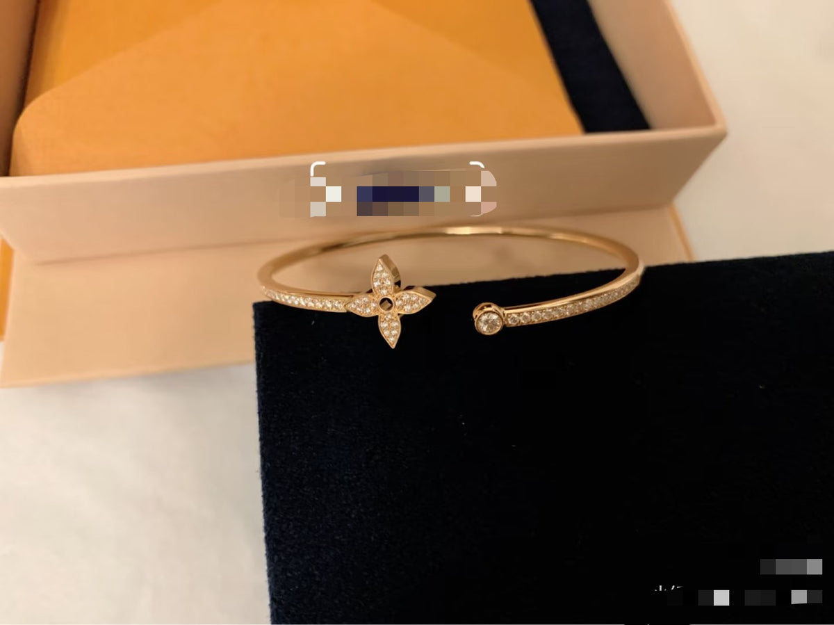Louis Vuitton Two-Tone Clover Bangle - album image 2