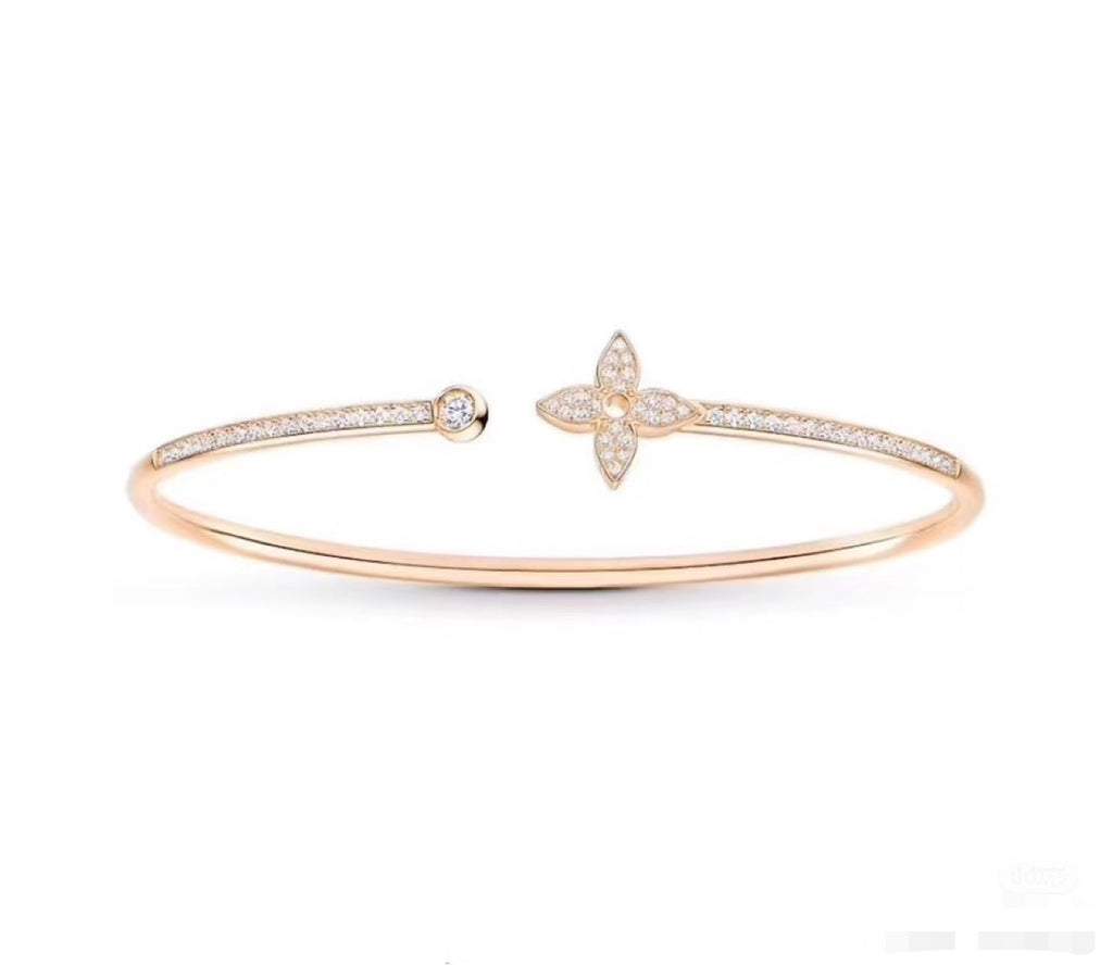 Louis Vuitton Two-Tone Clover Bangle - album image 1