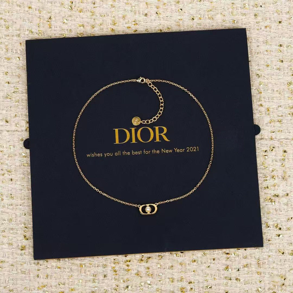 Dior Gold-Tone Overlapping Circle Necklace - product image 7