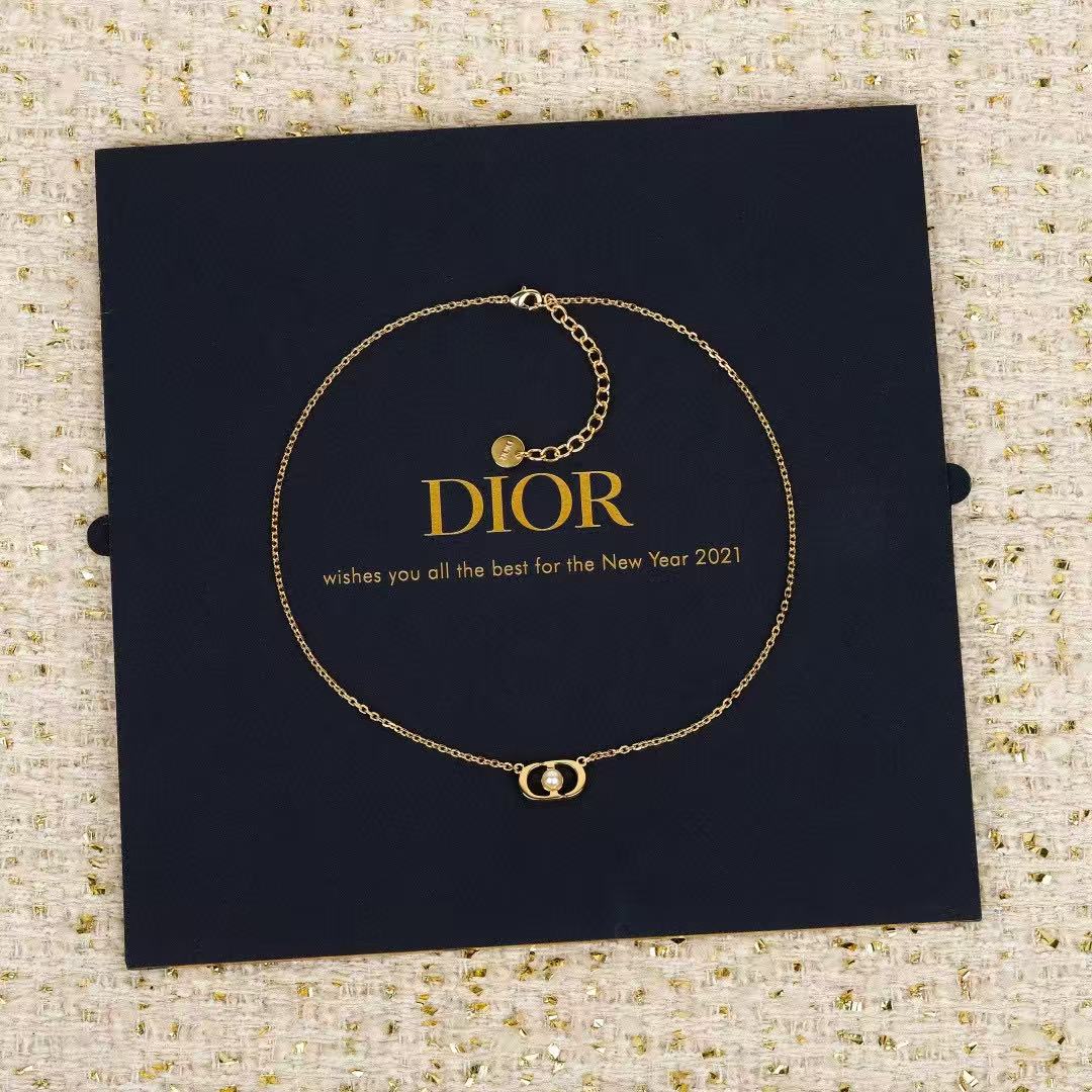 Dior Gold-Tone Overlapping Circle Necklace - product image 7