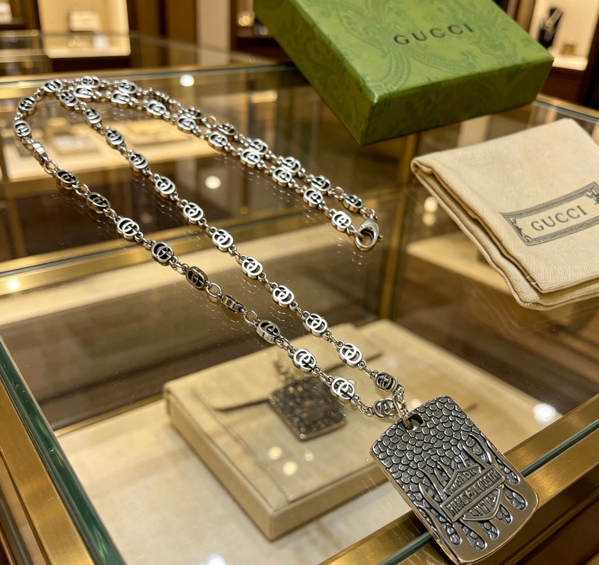 Gucci Anger Forest Interlocking G Antiqued Chain Necklace - album image 2