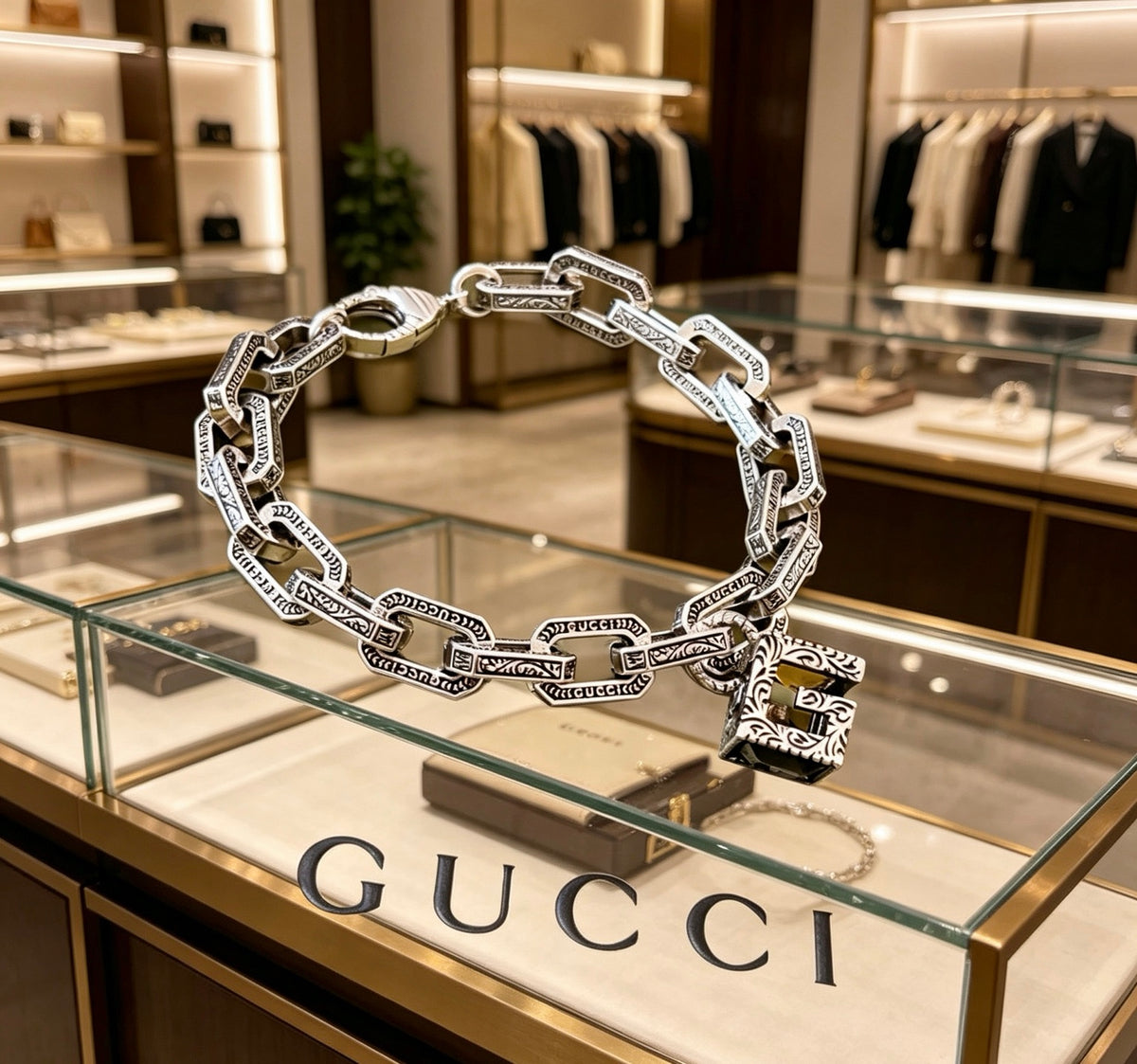 Gucci Silver-Tone Rectangular Link Bracelet with Cube Charm - album image 8