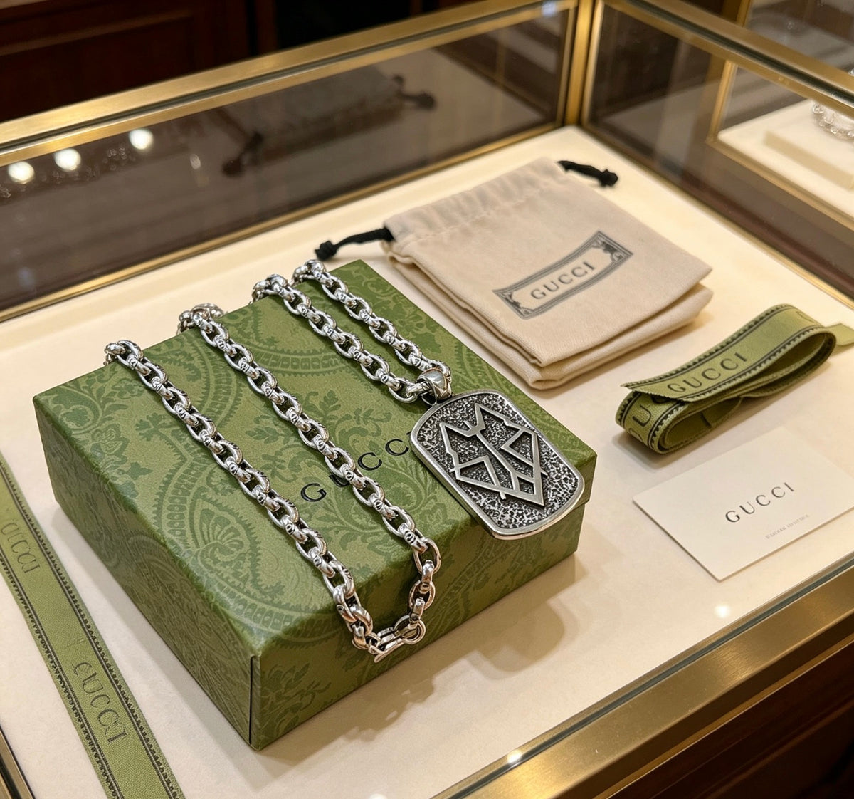 Gucci Anger Forest Interlocking G Antiqued Chain Necklace - album image 4