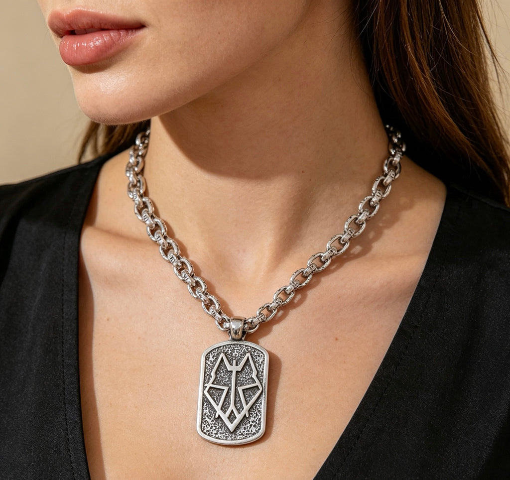 Gucci Anger Forest Interlocking G Antiqued Chain Necklace - album image 9