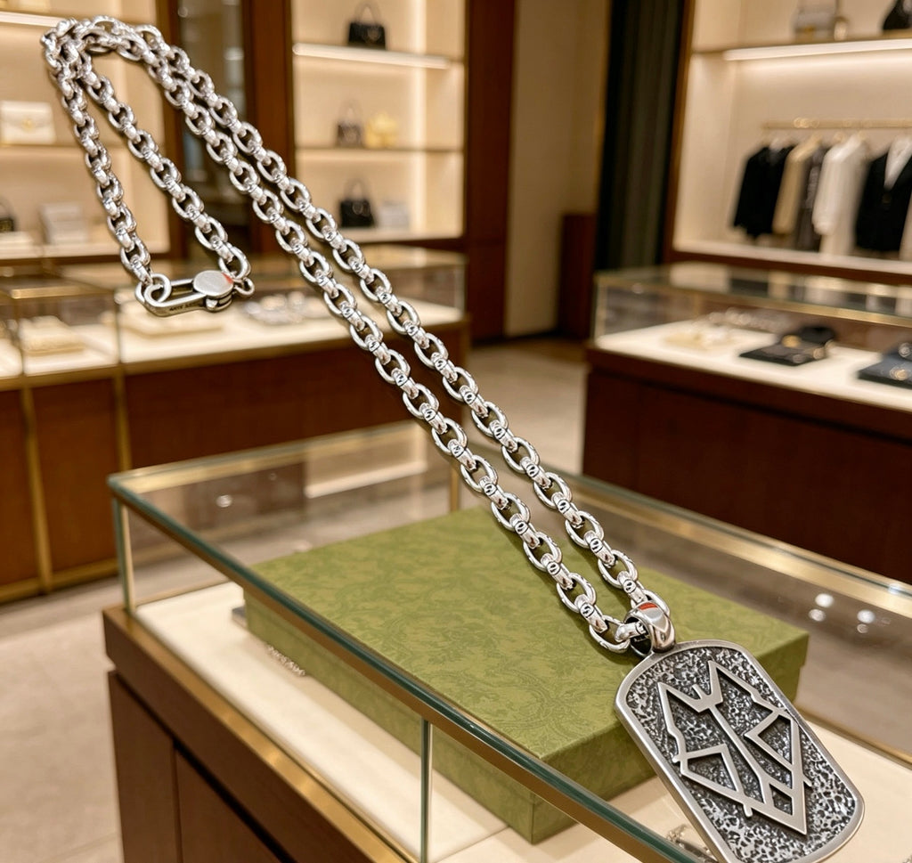 Gucci Anger Forest Interlocking G Antiqued Chain Necklace - album image 8