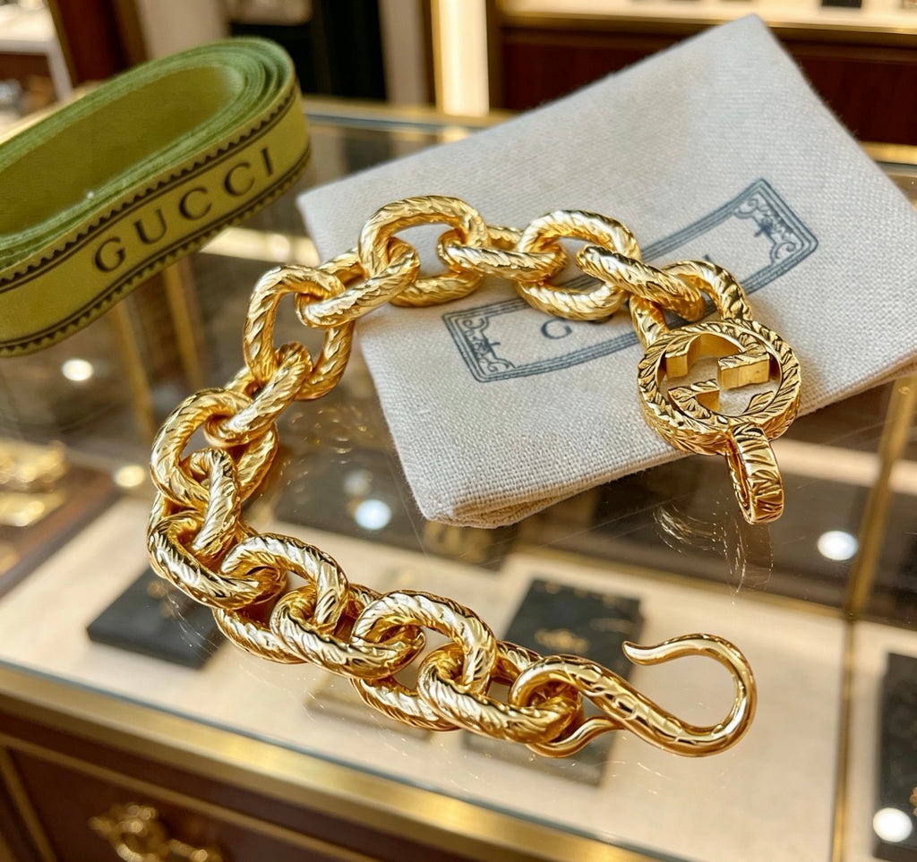 Gucci Gold-Tone Chunky Oval Link Bracelet with G Charm - album image 2