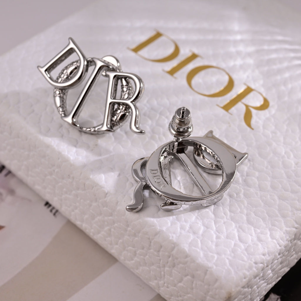 Dior Silver-Tone Folded Ribbon Earrings - product image 5