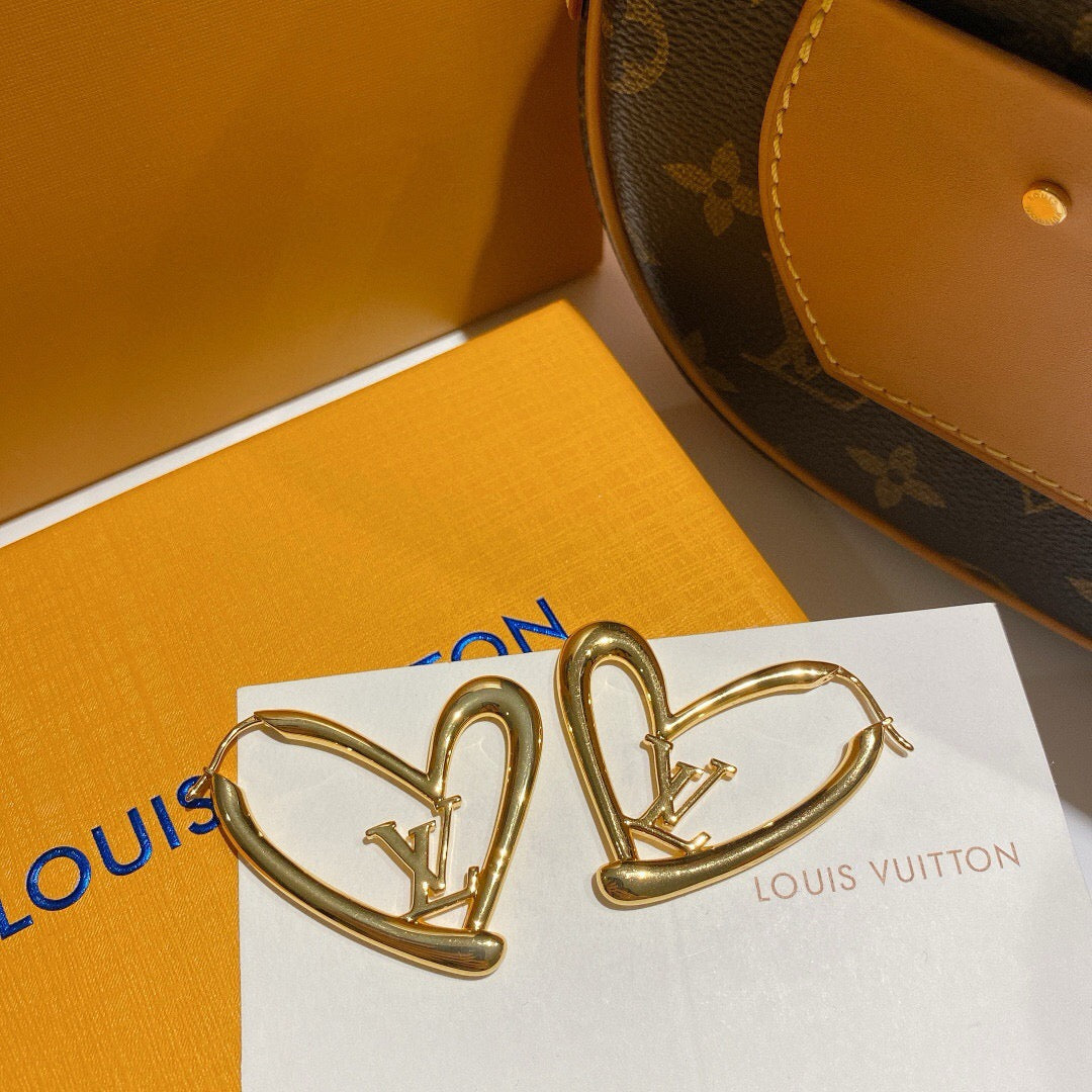 Louis Vuitton Heart Polished Earrings - album image 5