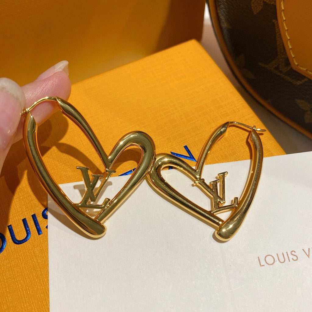 Louis Vuitton Heart Polished Earrings - album image 4