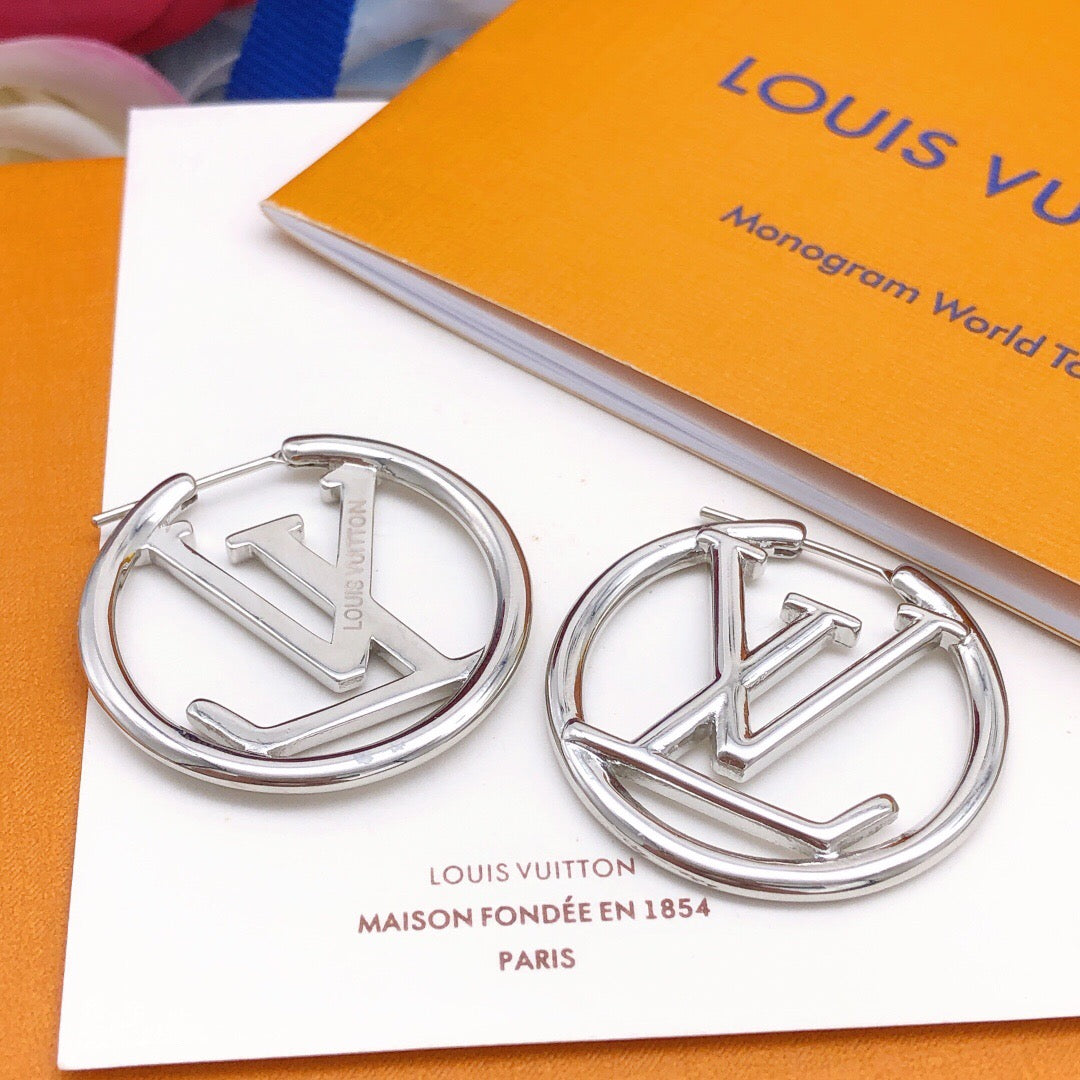 Louis Vuitton Circular Polished Earrings - album image 7
