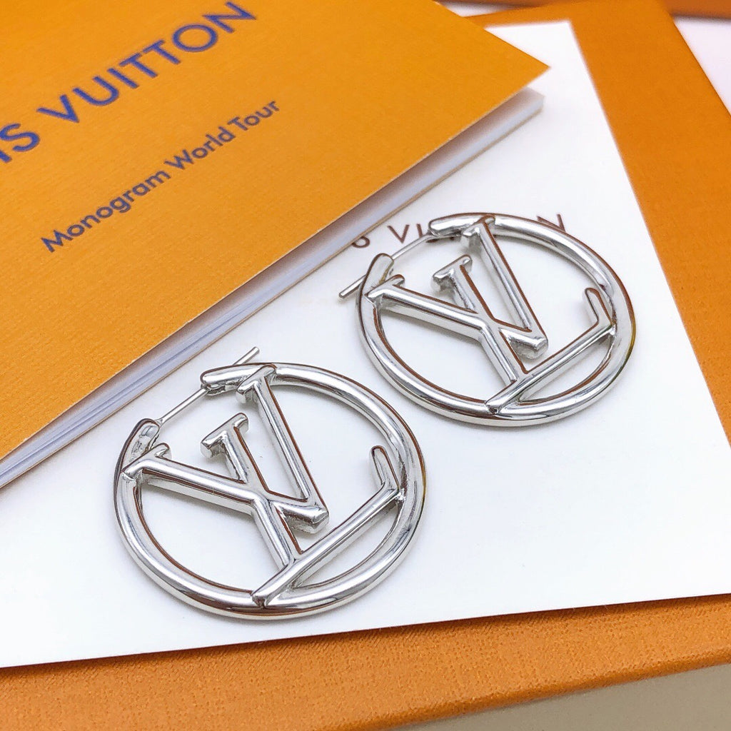 Louis Vuitton Circular Polished Earrings - album image 6