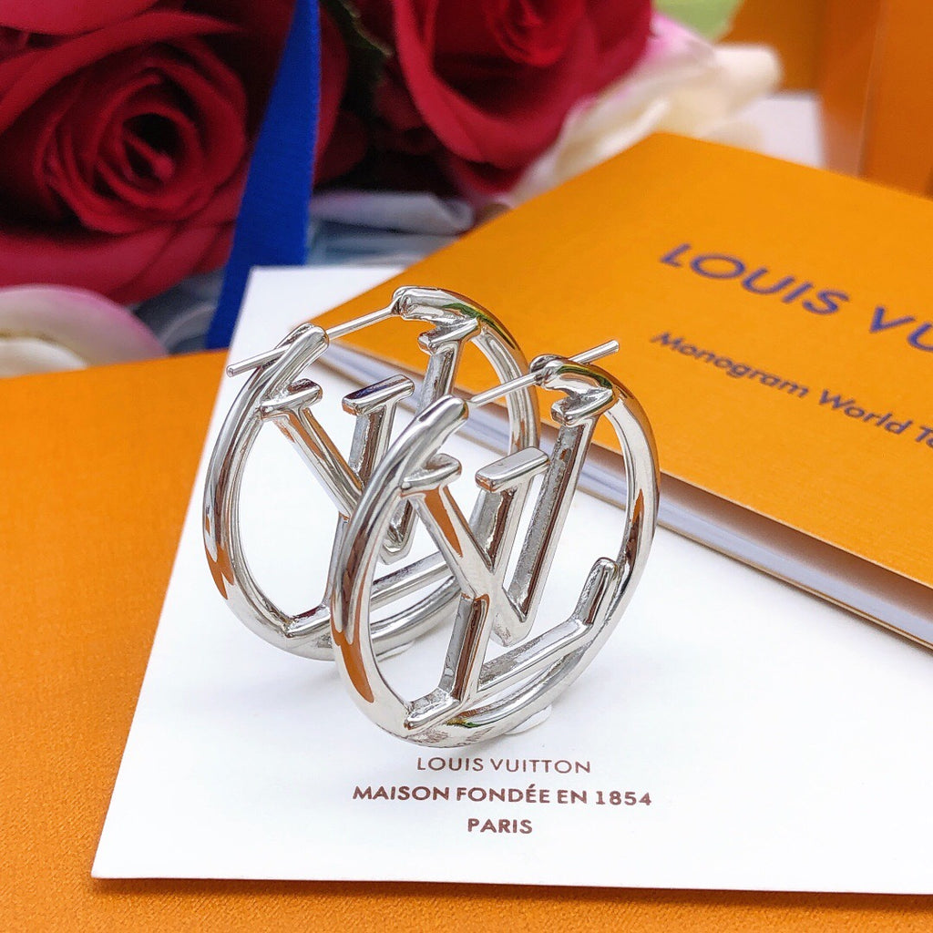 Louis Vuitton Circular Polished Earrings - album image 3
