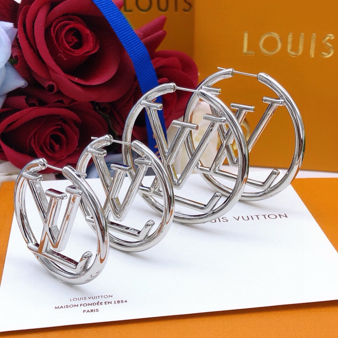 Louis Vuitton Circular Polished Earrings - album image 3