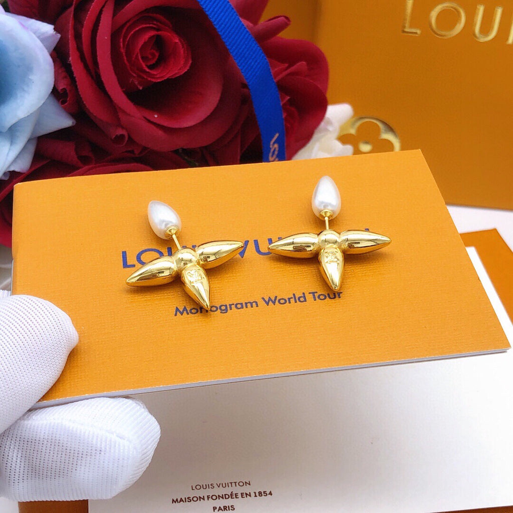 Louis Vuitton Monogram Polished Earrings - album image 8