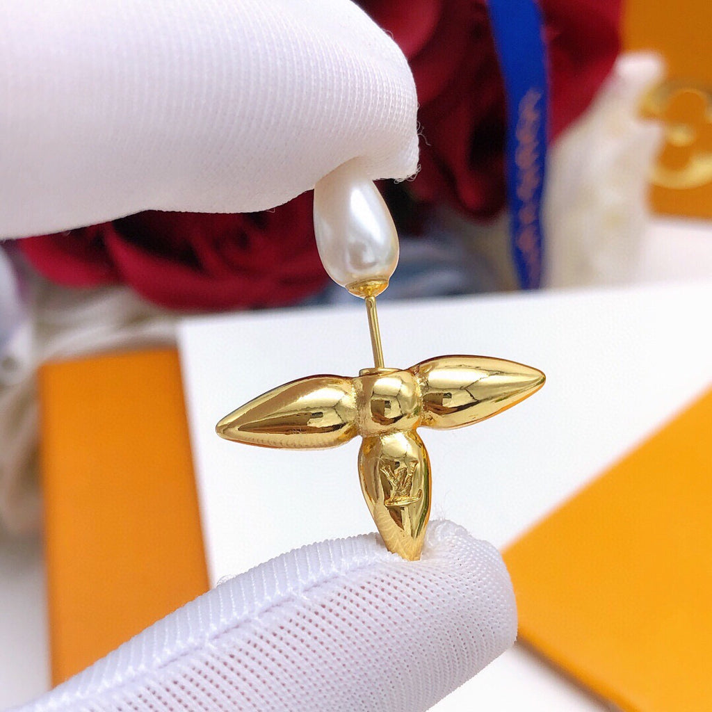 Louis Vuitton Monogram Polished Earrings - album image 7