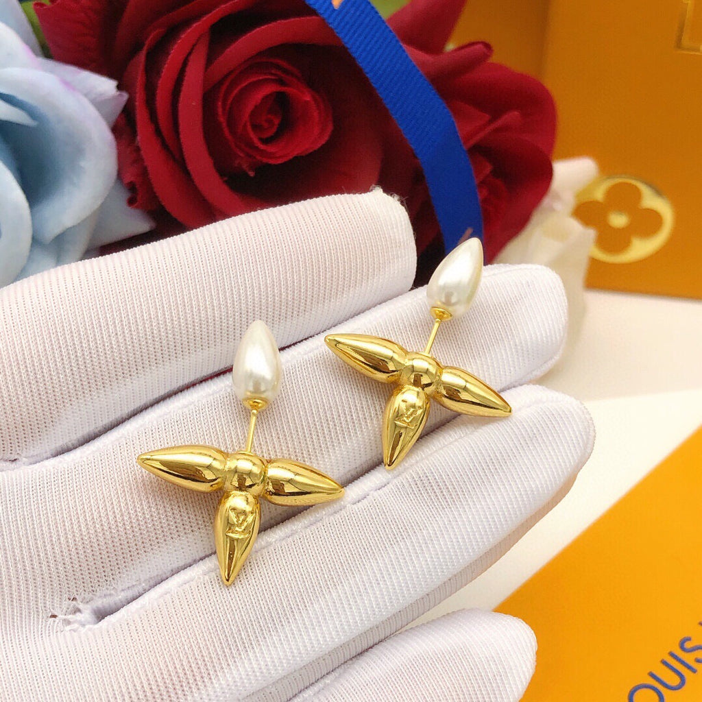 Louis Vuitton Monogram Polished Earrings - album image 4