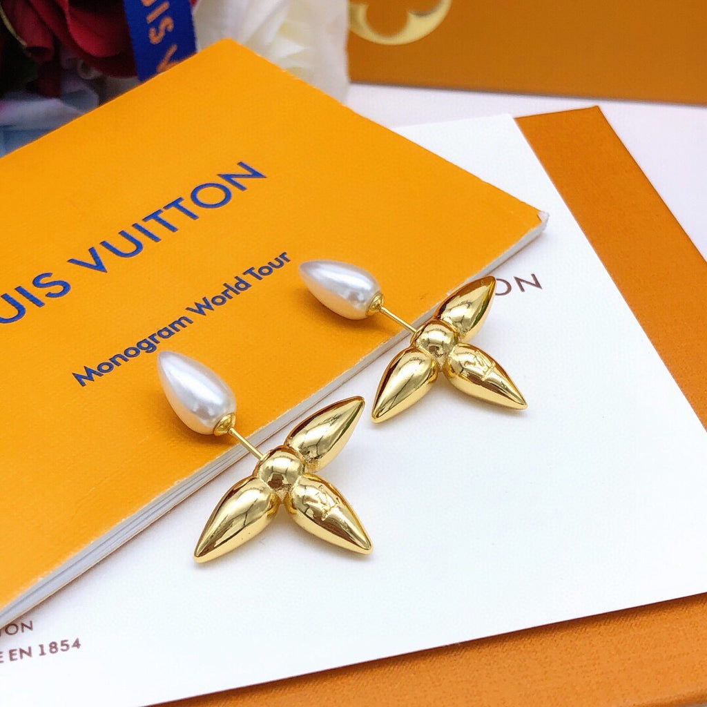 Louis Vuitton Monogram Polished Earrings - album image 5