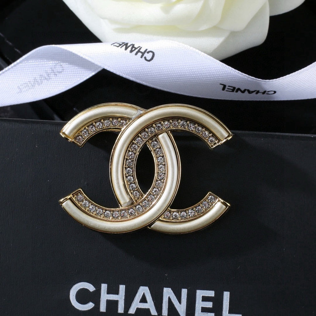 Chanel Interlocking C Brooch - album image 6
