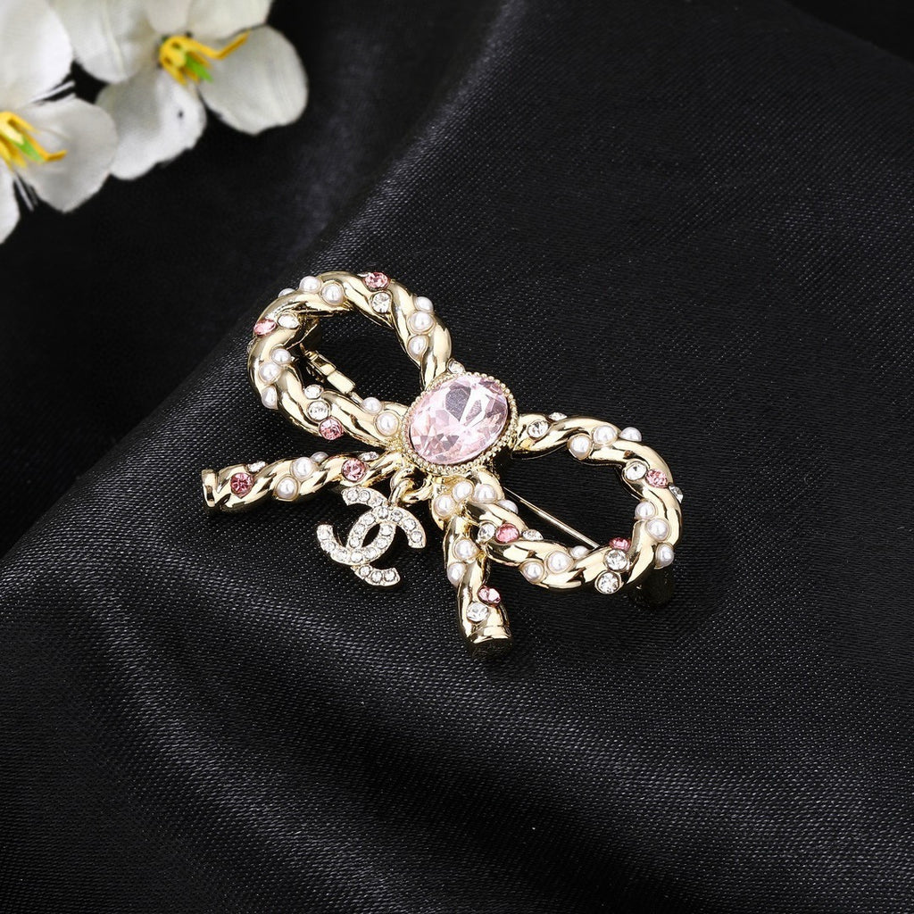 Chanel Interlocking C Pink Crystal Accent Brooch - album image 7