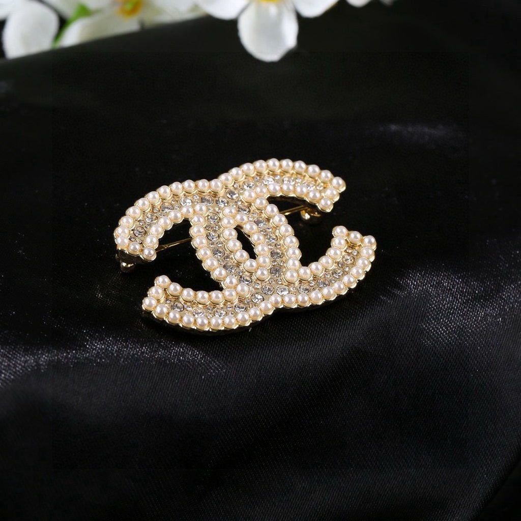 Chanel Pearl Brooch - album image 7