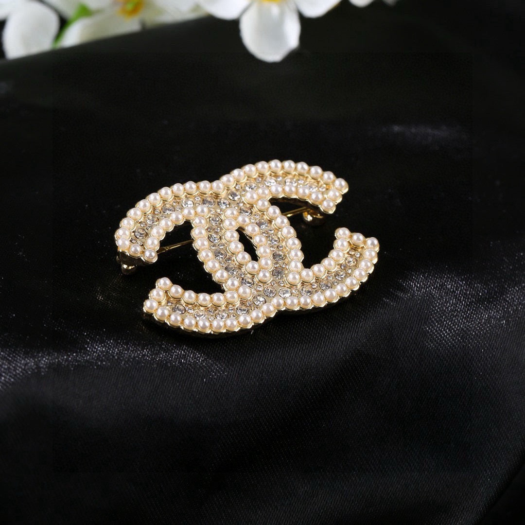 Chanel Pearl Brooch - album image 7