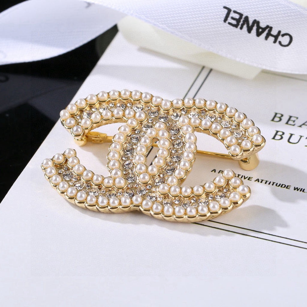 Chanel Pearl Brooch - album image 2