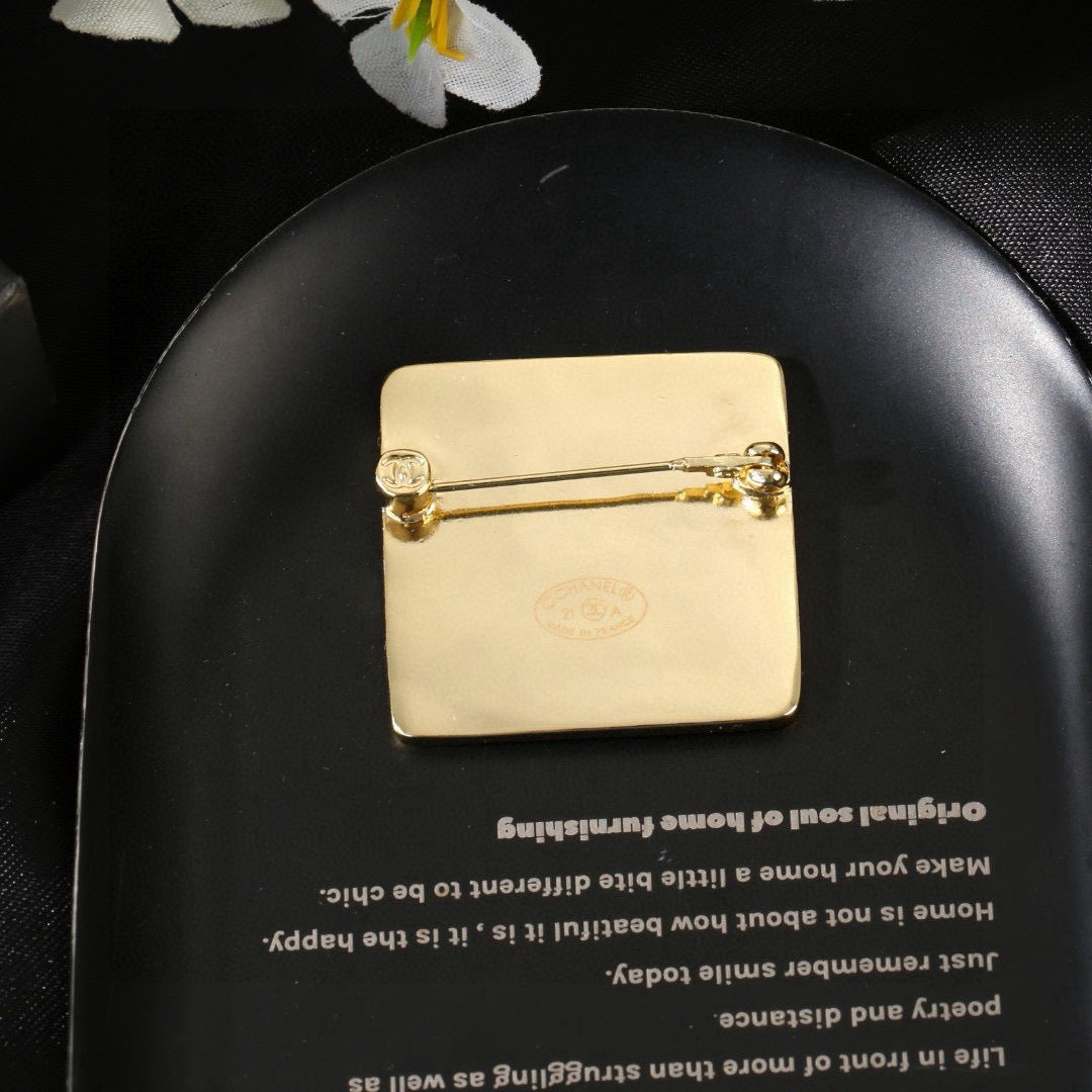 Chanel Multicolor Brooch - album image 8