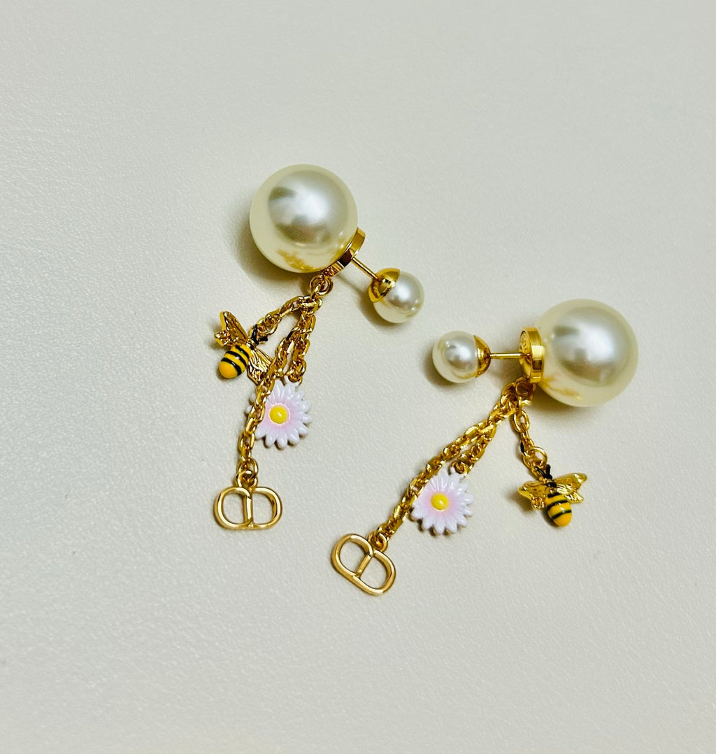 Dior CD Linear Pearl-Look Drop Earrings - product image 4