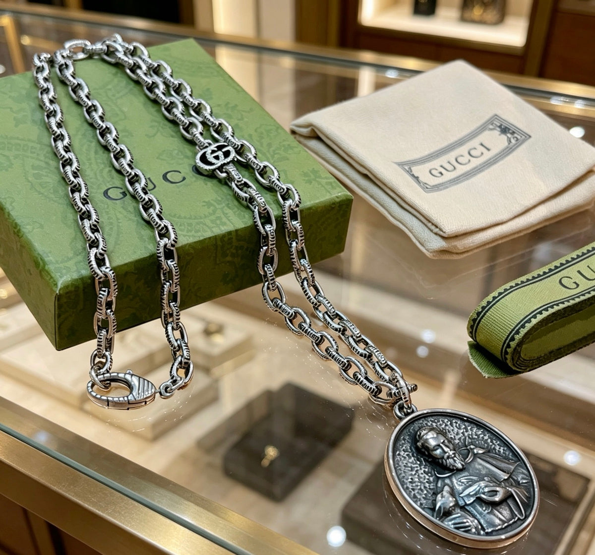 Gucci Anger Forest Interlocking G Antiqued Chain Necklace - album image 8