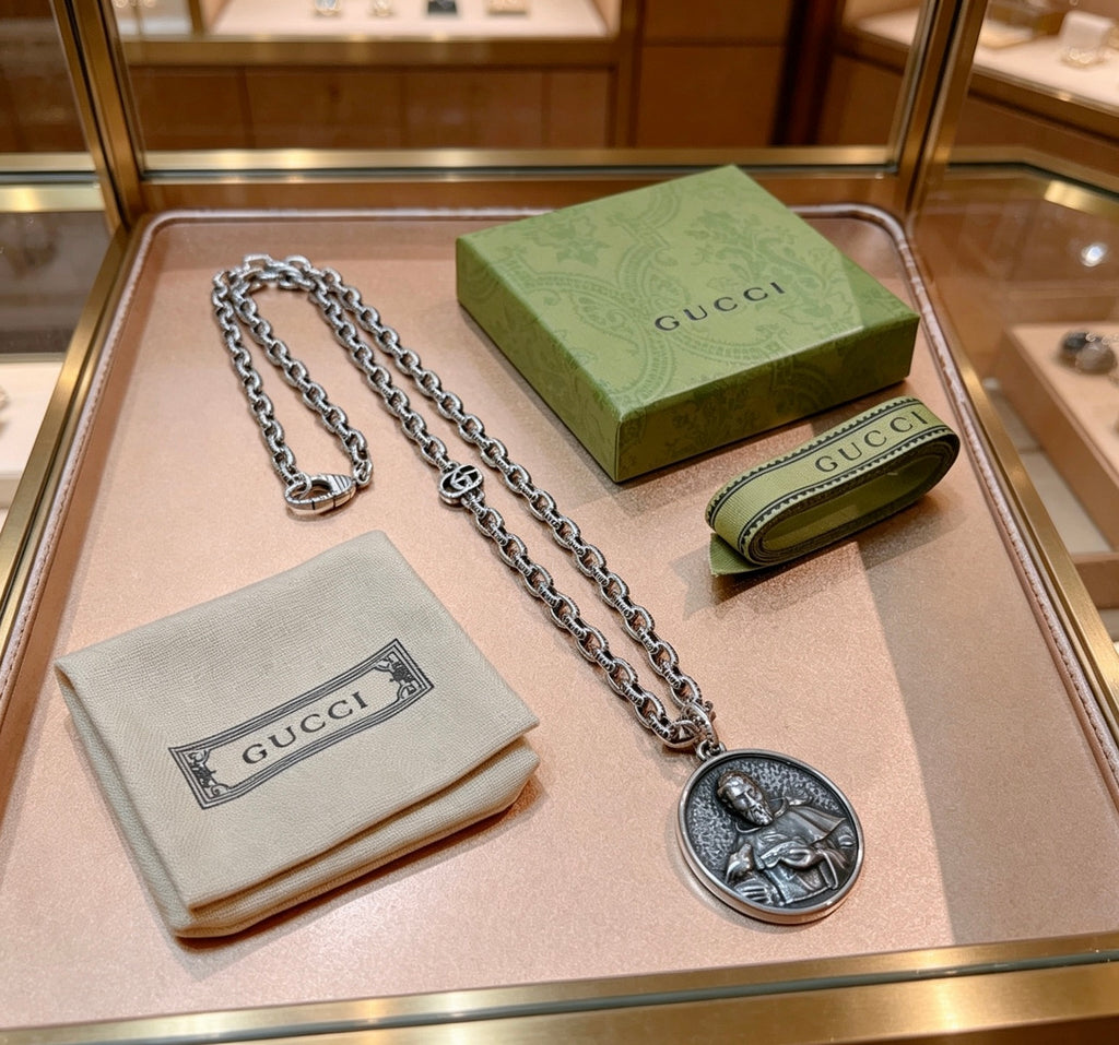 Gucci Anger Forest Interlocking G Antiqued Chain Necklace - album image 4