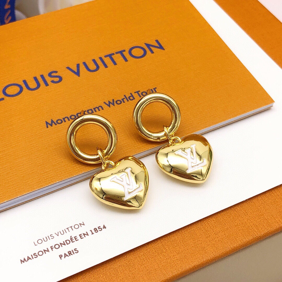 Louis Vuitton Heart Polished Earrings - album image 8