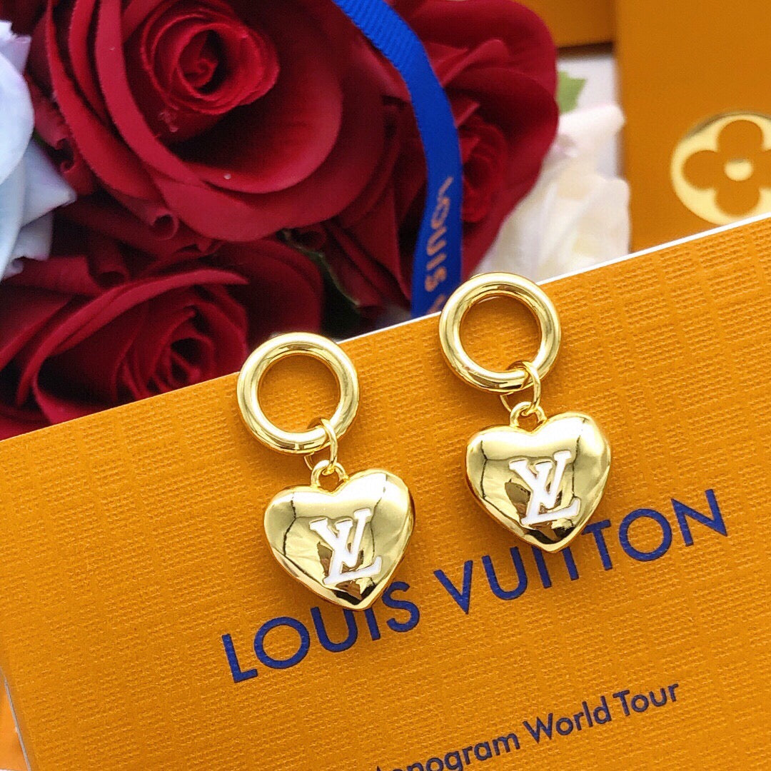 Louis Vuitton Heart Polished Earrings - album image 4