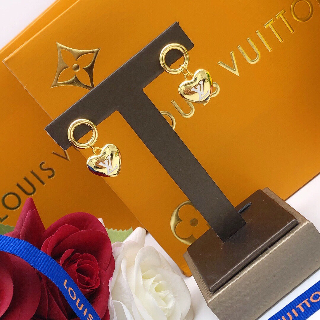 Louis Vuitton Heart Polished Earrings - album image 9