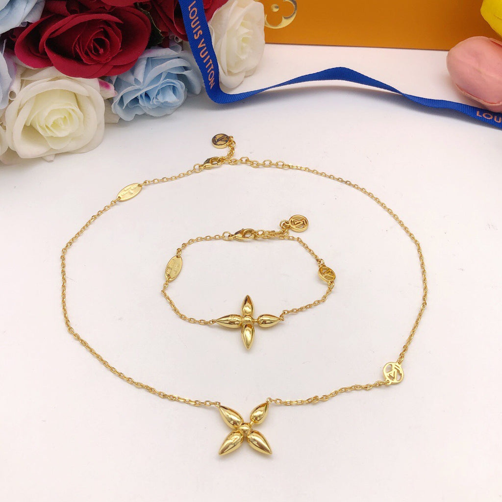 Louis Vuitton Monogram Polished Jewelry - Bracelet or Necklace - album image 7