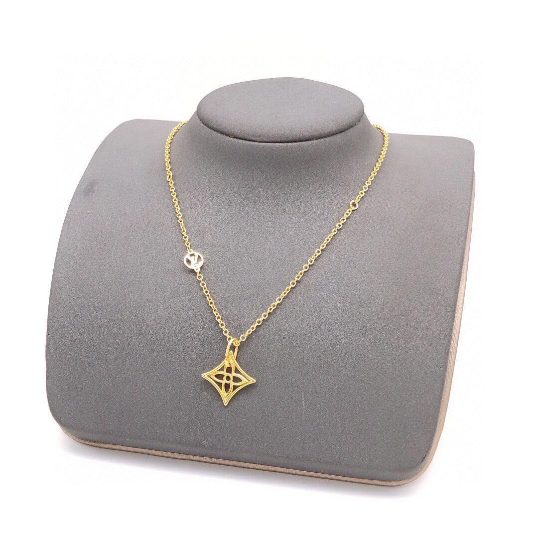 Louis Vuitton Diamond-Shape Monogram Necklace - album image 7