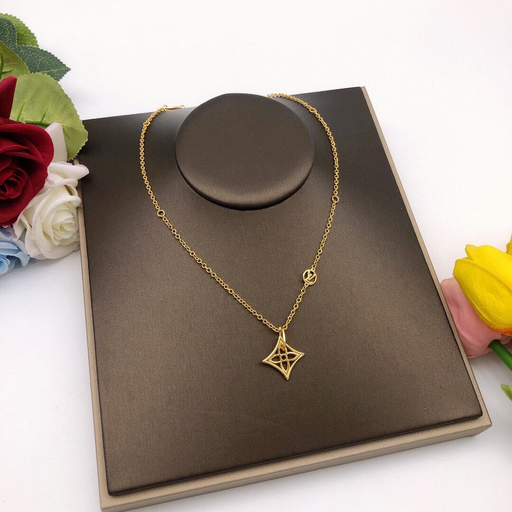 Louis Vuitton Diamond-Shape Monogram Necklace - album image 8