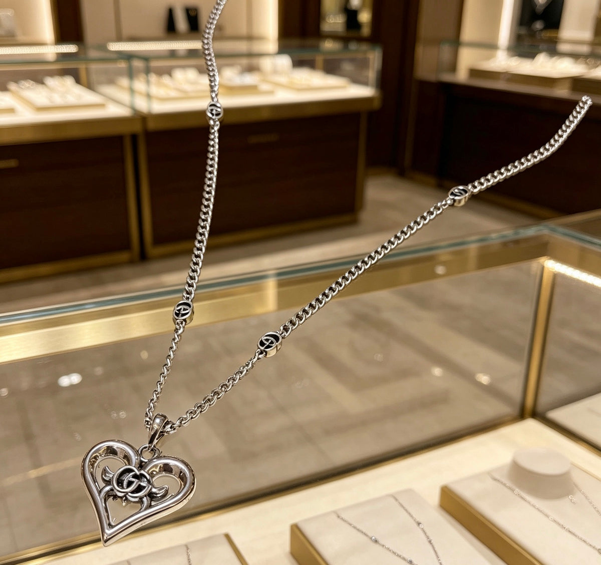 Gucci Anger Forest Interlocking G Antiqued Chain Necklace - album image 8