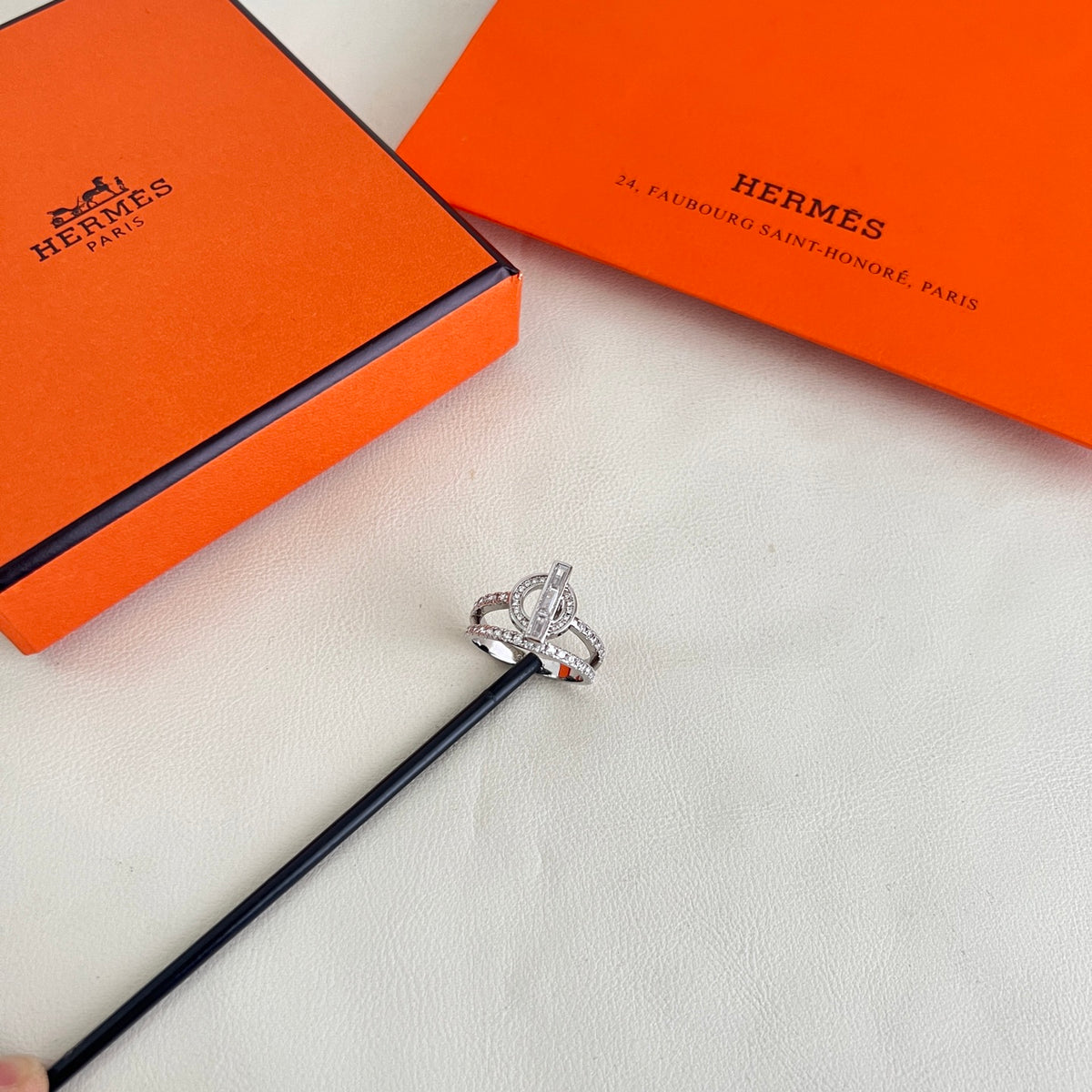 Hermès Silver-Tone Anchor-Link Ring - album image 5