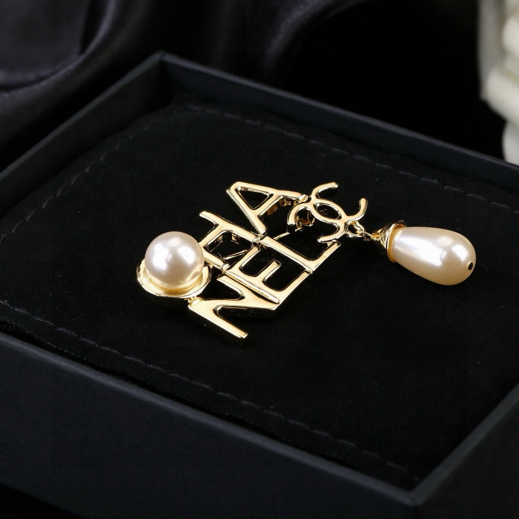 Chanel Pearl Brooch - album image 3