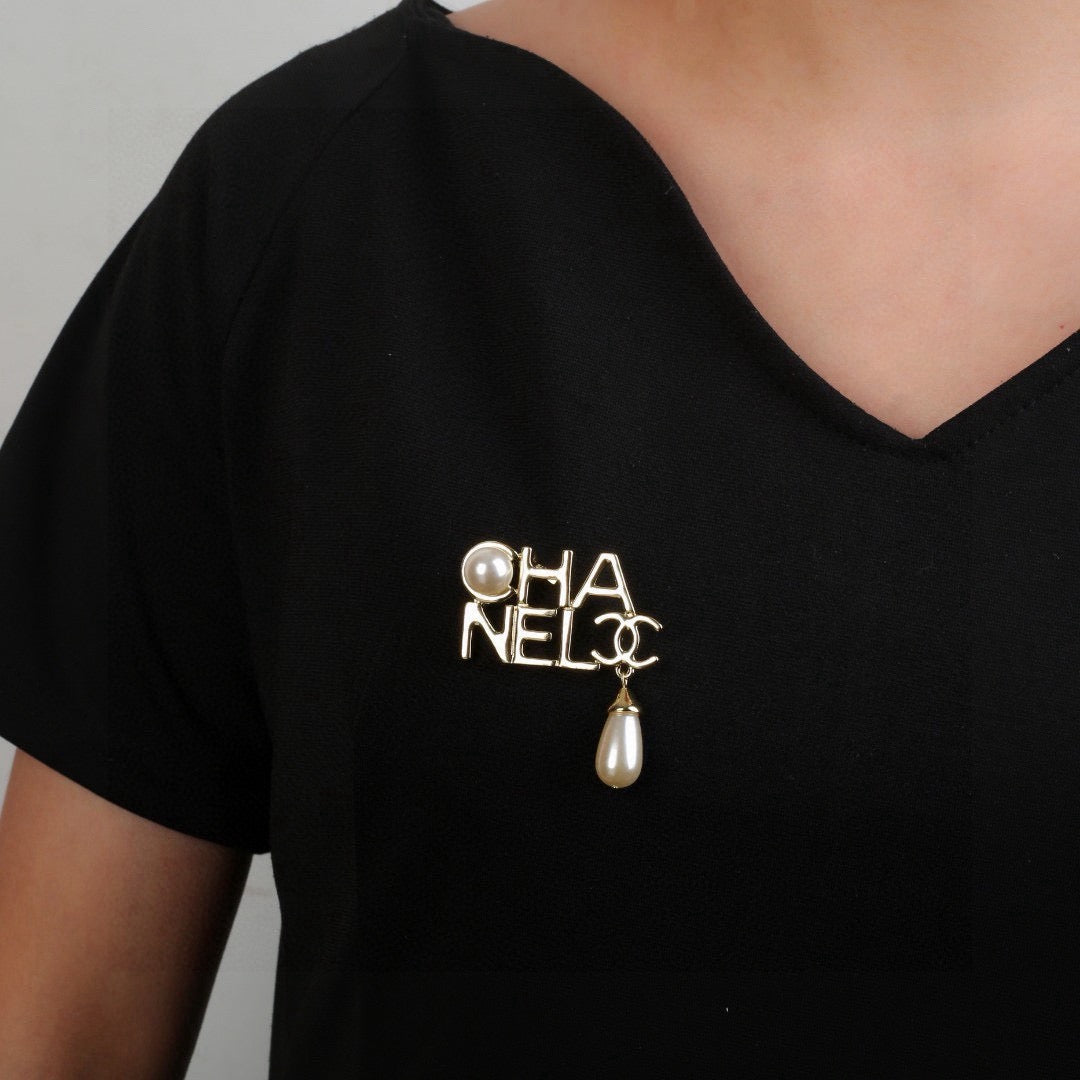 Chanel Pearl Brooch - album image 8