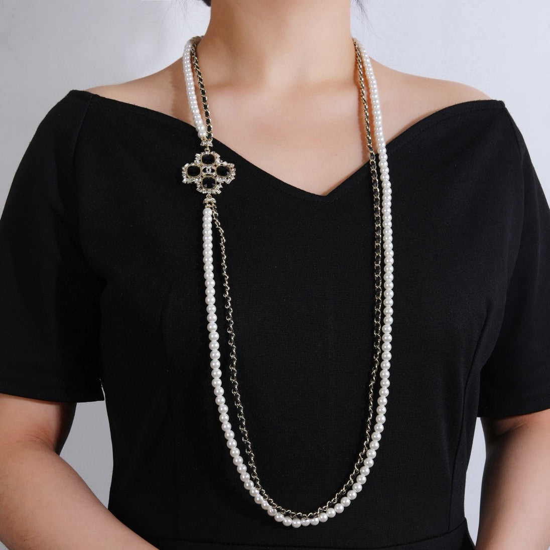 Chanel Pearl Necklace - album image 1