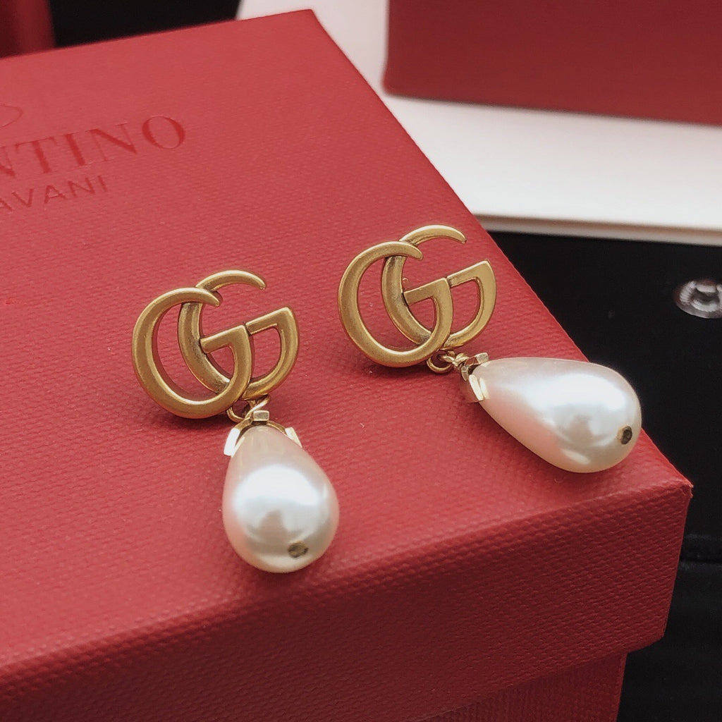 Gucci Teardrop Pearl Earrings - album image 2