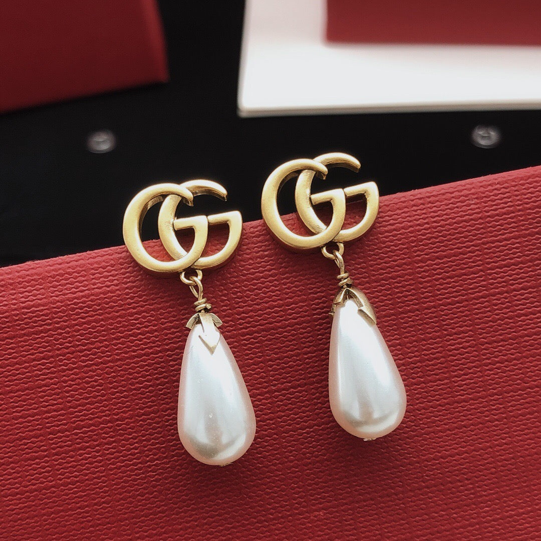 Gucci Teardrop Pearl Earrings - album image 6
