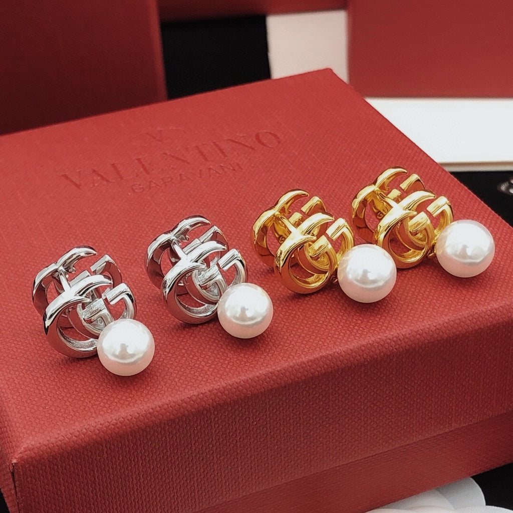 Gucci Pearl Earrings - album image 6