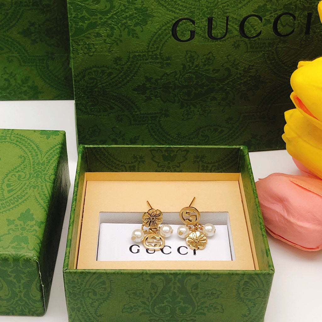 Gucci Interlocking G Pearl Earrings - album image 5