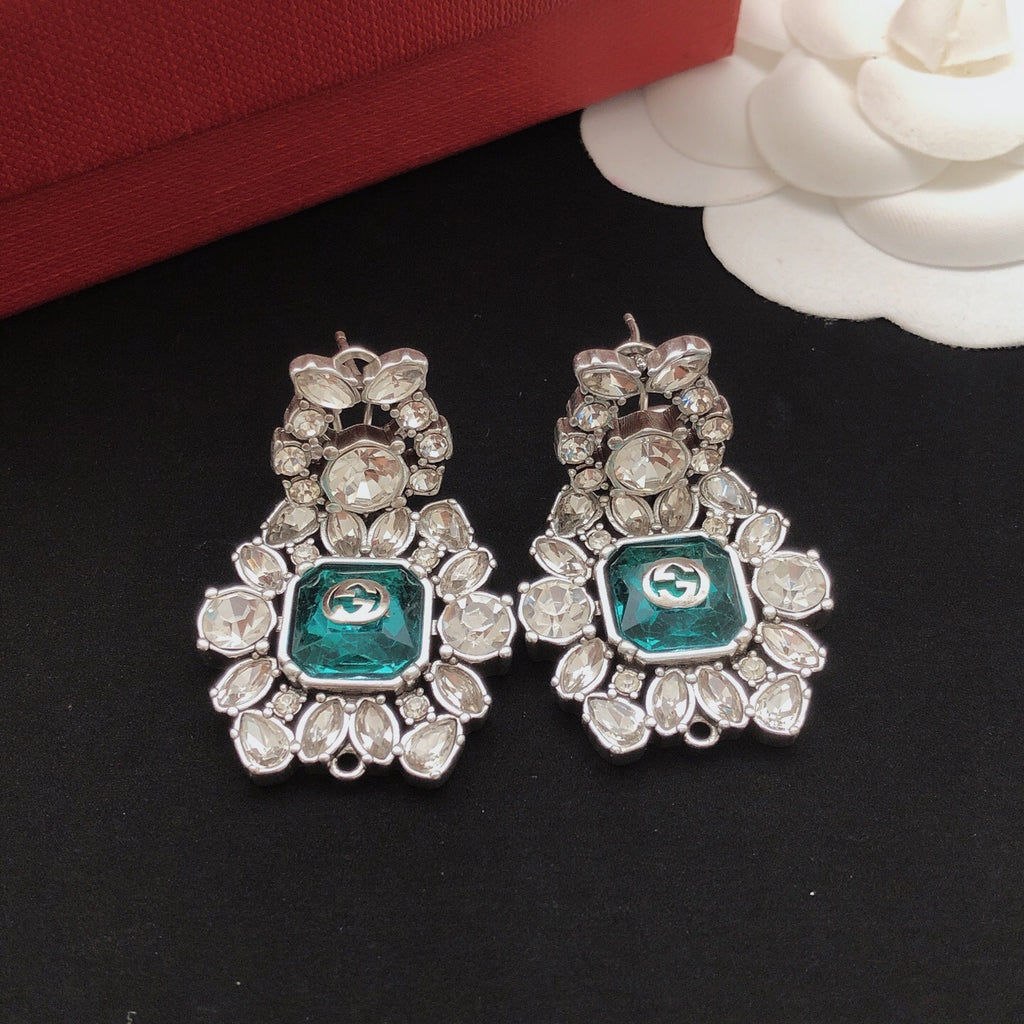 Chanel Gold-Tone Green White Pearl Earrings - album image 3